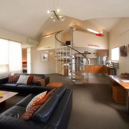 Twofourtwo Boutique Apartments Launceston Exterior foto